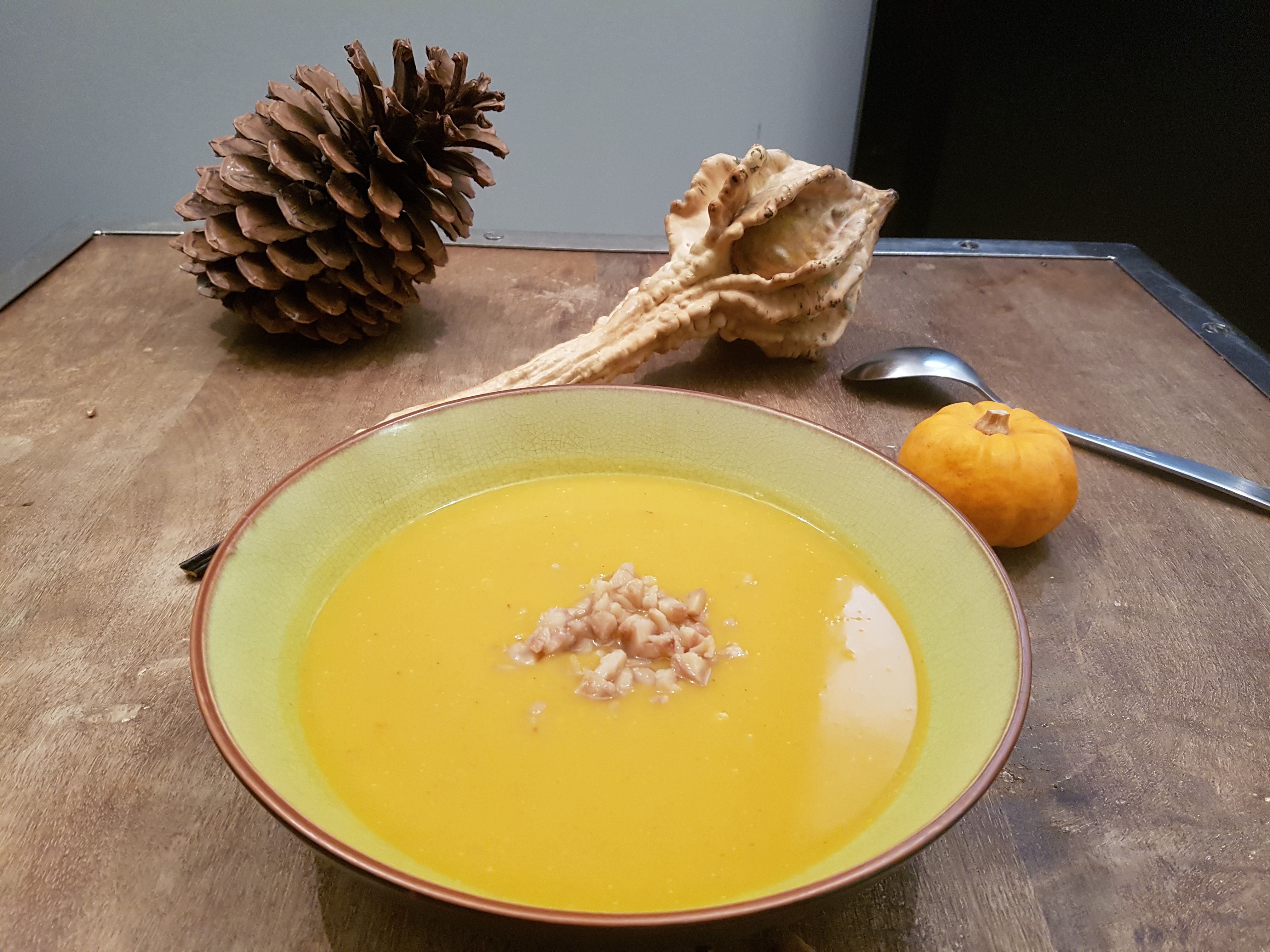 Velouté de butternut et crème de coco 