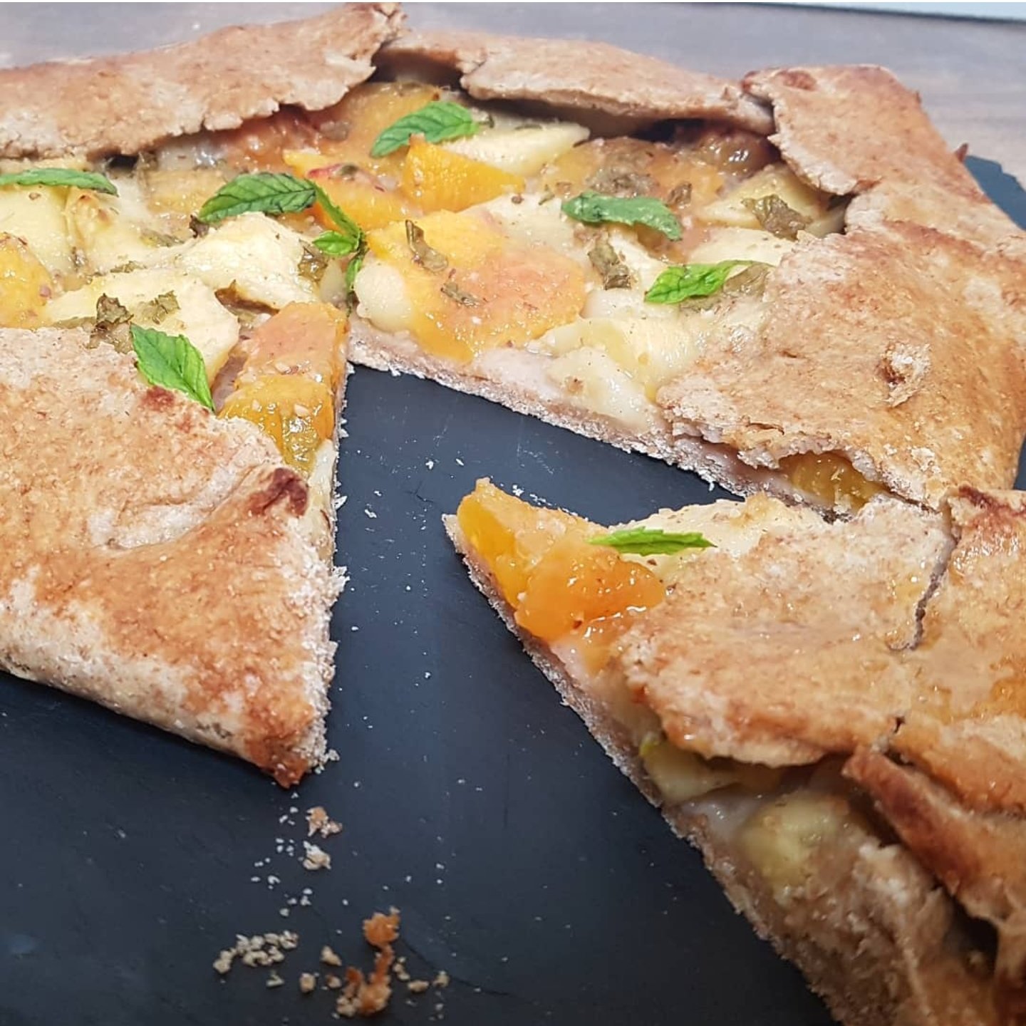 tarte rustique pêche et menthe