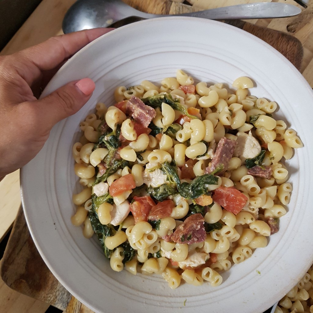 Des Pâtes avec des légumes